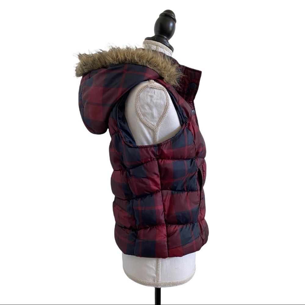 Arizona Jean Co. Buffalo Plaid Faux Fur Hooded Puffer Vest Blue & Red Sz Medium - Picture 4 of 8